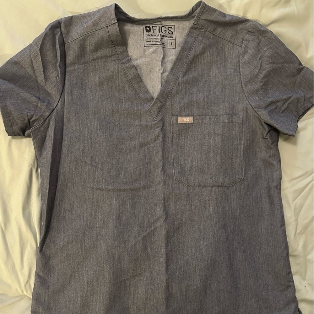 Catarina figs scrub top, size small, gray